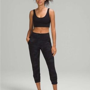 Lululemon Align High-Rise Jogger Crop
Heritage 365 Camo Deep Coal Multi